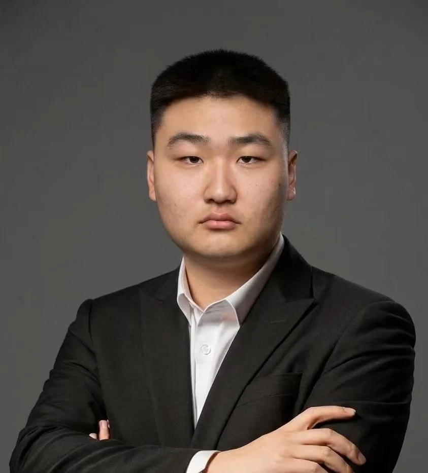 李宜骏个人照片